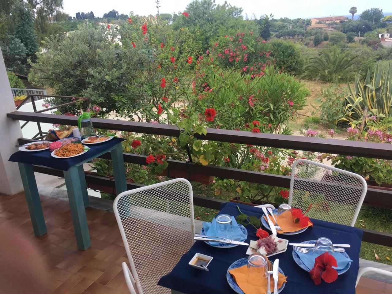 B&B A Casa Di Picci Santa Domenica  Exterior photo